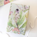 Elevate your gift-giving with this exquisite set of wrapping paper sheets featuring original watercolour artwork by Claudi Lourens.