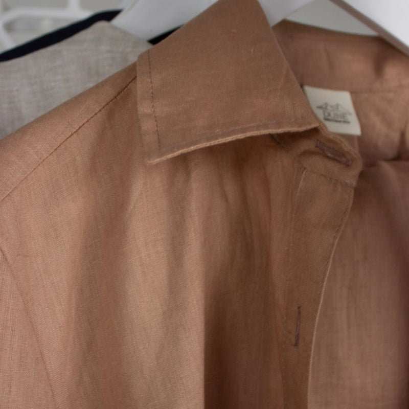 Designed for comfort and style, this shirt is crafted from pure linen - one of nature’s most breathable and durable fabrics.