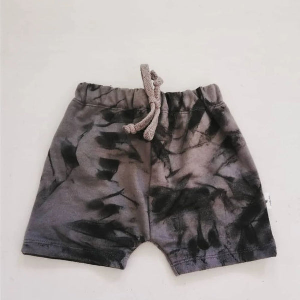 The Perfect Shorts for Spring Summer with the unique Marble Design.

Made in 100% Cotton Fabric.

Colour - Solid Grey 