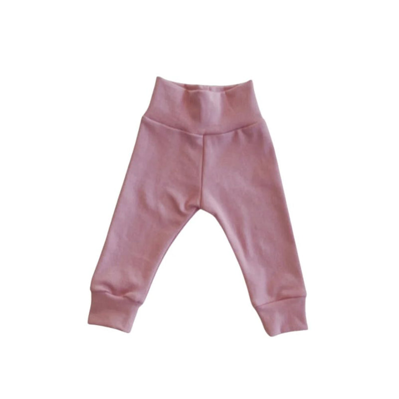 The Ella&Jo Girly girl Leggings - crafted locally with the utmost care, these tights are the epitome of quality and comfort. With their cuffed bottoms and elastic waist, they provide a snug and cozy fit that will keep your little feeling fabulous all day long. Available in a range of pastel colors, our Tights add a touch of playfulness to any outfit.