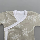 Long Sleeve onesie with envelope neck
Snaps at crotch to assist with easy diaper changes.
100% Cotton Interlock