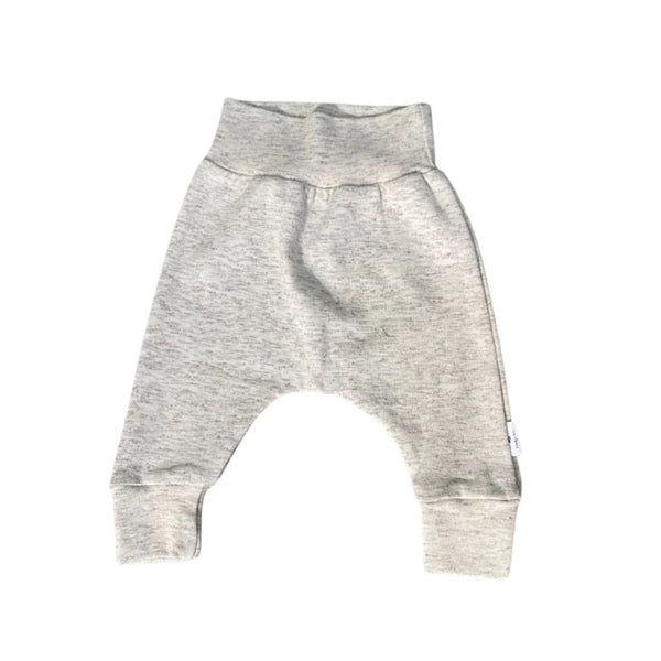 THIS JOGGER SCREAMS COMFORT!!

Style - Harem cuffed Rib Joggers to suit any outing.
100% Soft Cotton Ribbing
