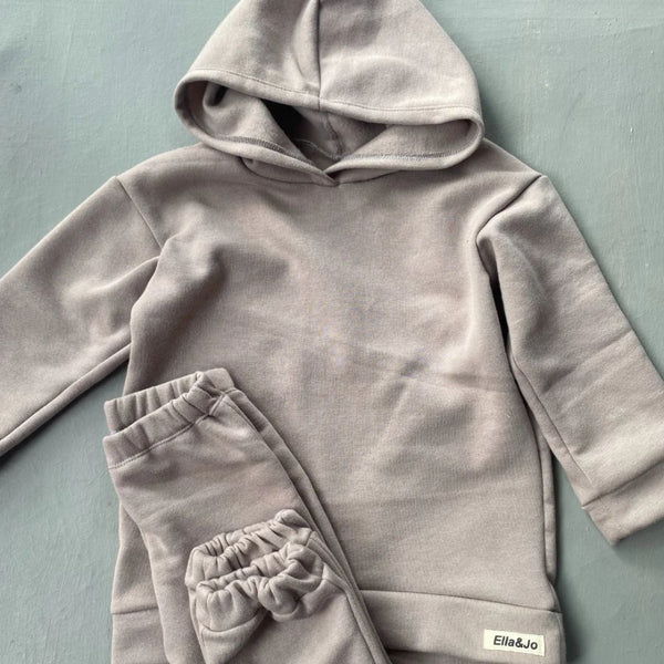 The Oversized Tracksuit is all just for Comfort and warmth. The sweater top is hooded and designed with extra length. Joggers has a elasticated waist and elasticated bottom cuff.

Colours Charcoal Grey / Black / Grey Melange / Ice Grey

