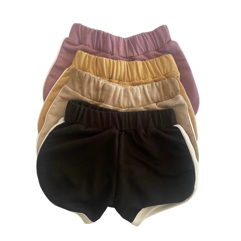 The Perfect retro Shorts for Spring Summer

Made in 100% Cotton Fabric 

Colour Washed Neutral / Caramel / Mauve / Black 