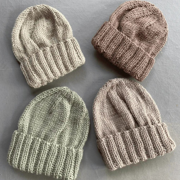 Cute, knitted Rib Beanie.
100% Cotton wool.
Colors: Sand, Chocolate