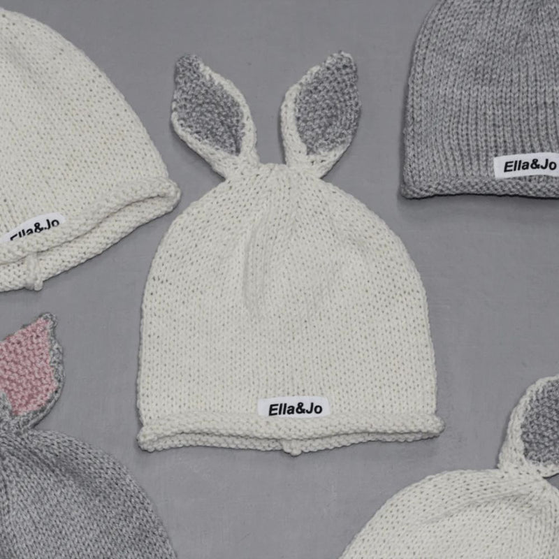 Cute Bunny ears knitted Beanie.
100% Cotton wool.
Colors: Winter white with Light Grey ears, Light Grey with pink ears