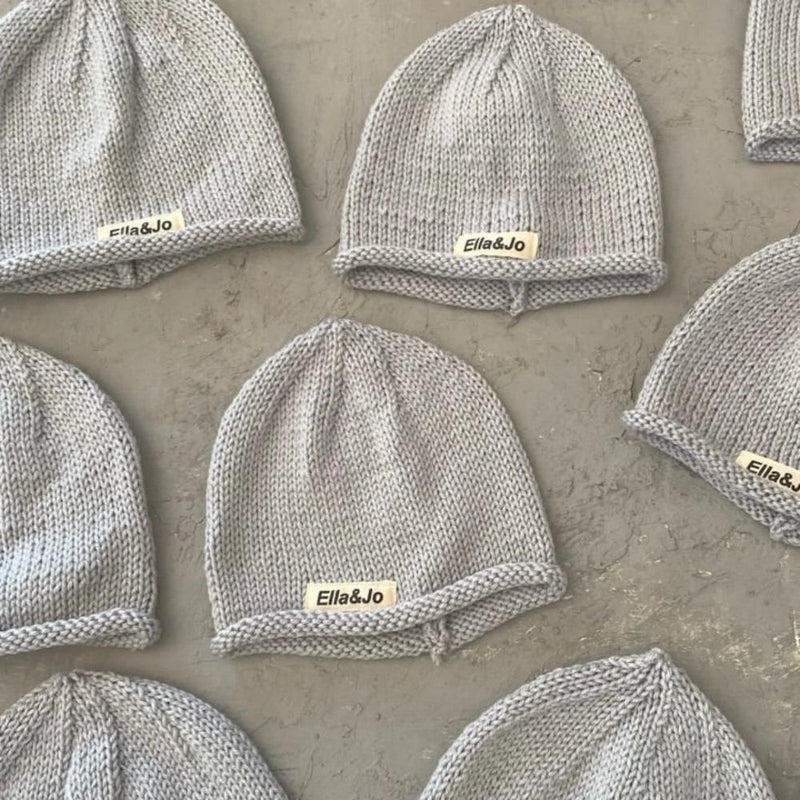 Cute, knitted Beanie in light grey feels like Cashmere wool.

Handmade with so much love in Cape Town.

Available in:

Light Grey | Brick | Dusty Pink | Vanilla | Stone