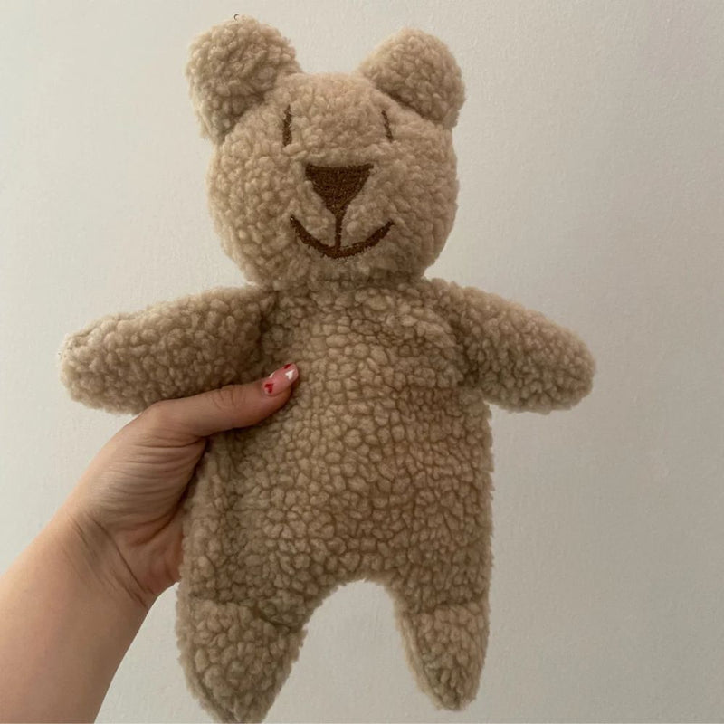 Mr Bear - The new neutral doudou bear.

For baby to calm and self soothe

He is cuddly and he is too cute for words.

Colour - Beige