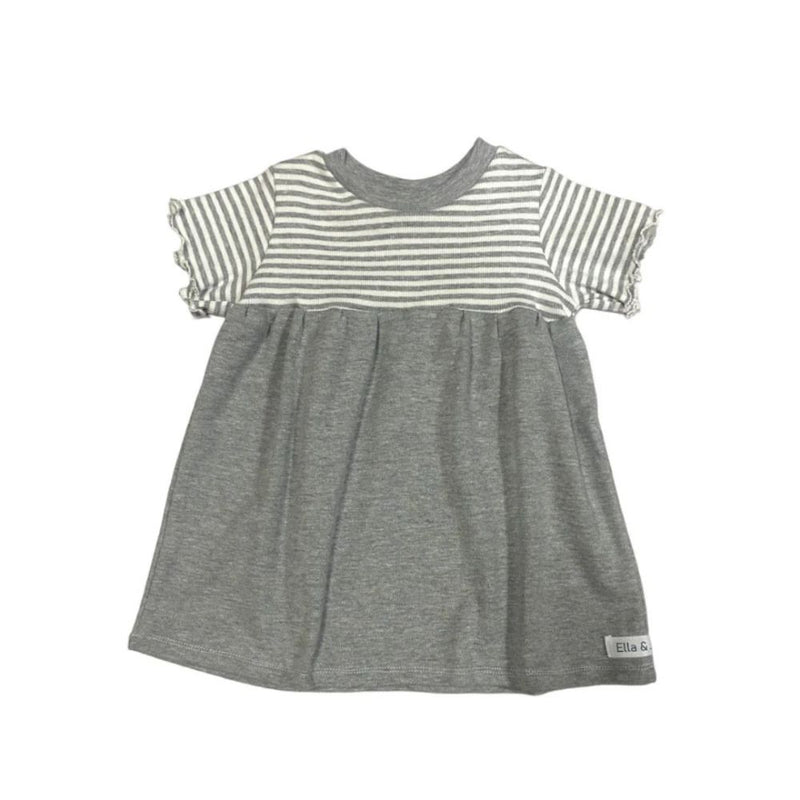 The Sophia Short Sleeve Dress is a must-have for the lovely sunny days.
A comfy, relaxed fit with a twirl-worthy silhouette.
100% Cotton

Grey melange Stripe