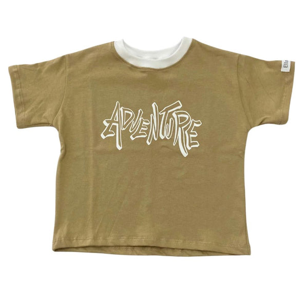 A Tee for every day of the week! Pair with Jeans or shorts for a day of adventure.

 

Oversized Comfortable Fit
Rounded Neckline
Straight hem
Light and Soft Cotton

- Plain Stone with White Grafiti Print 