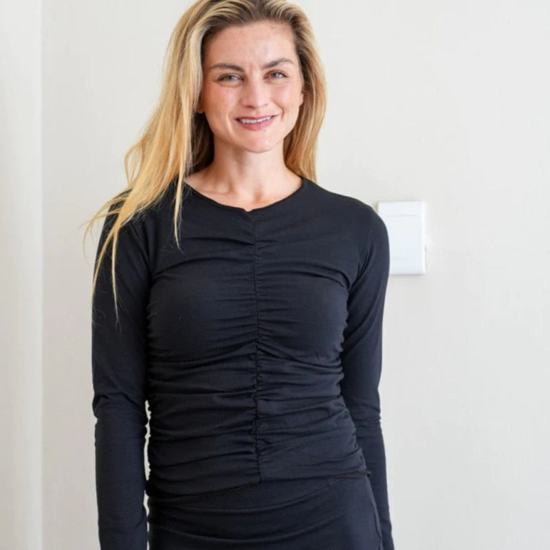 Ladies: The Ruched Long Sleeve Top